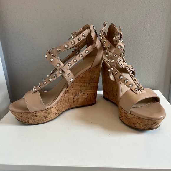 Marc Fisher Shoes - Marc Fisher | Lorda Spike Leather Wedge Nude